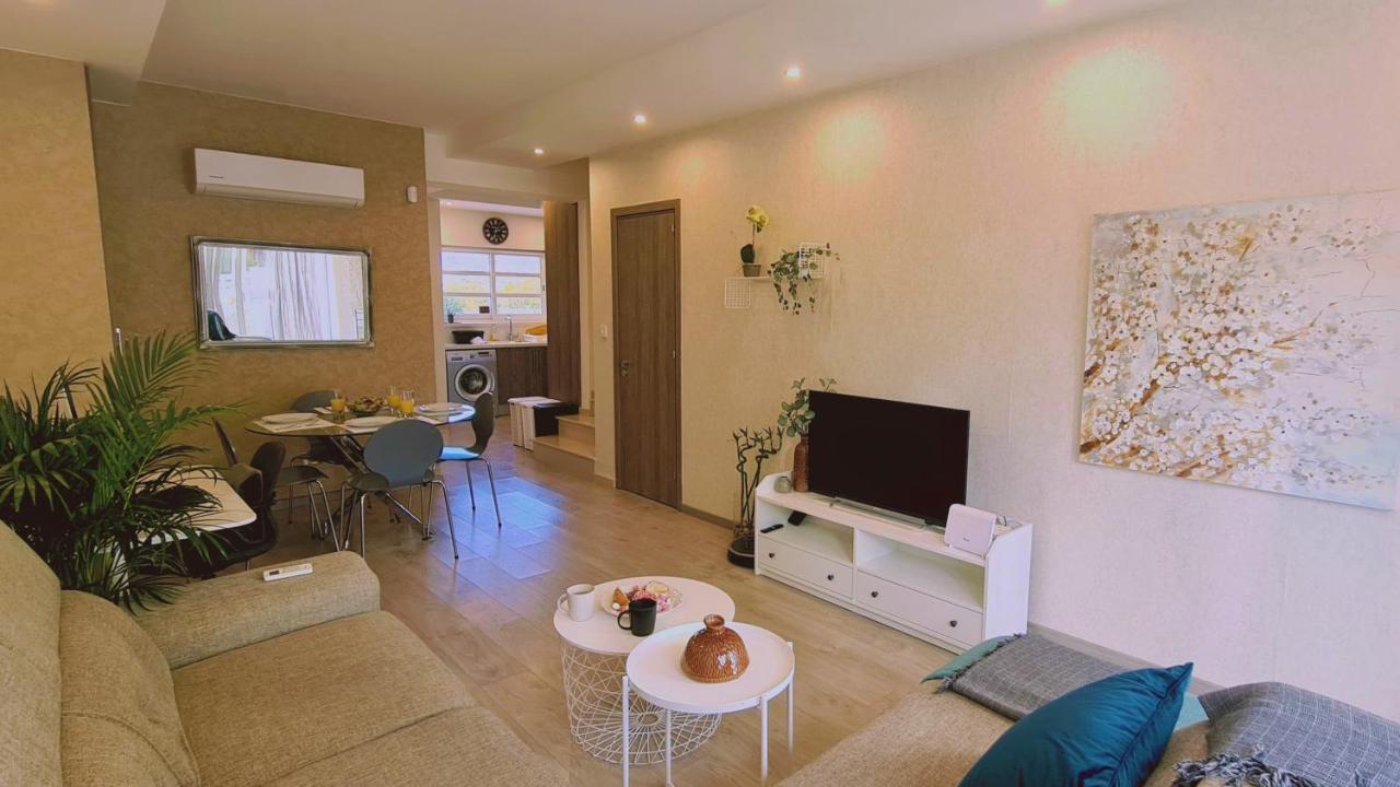 Stay Downtown Retreat リマソール エクステリア 写真