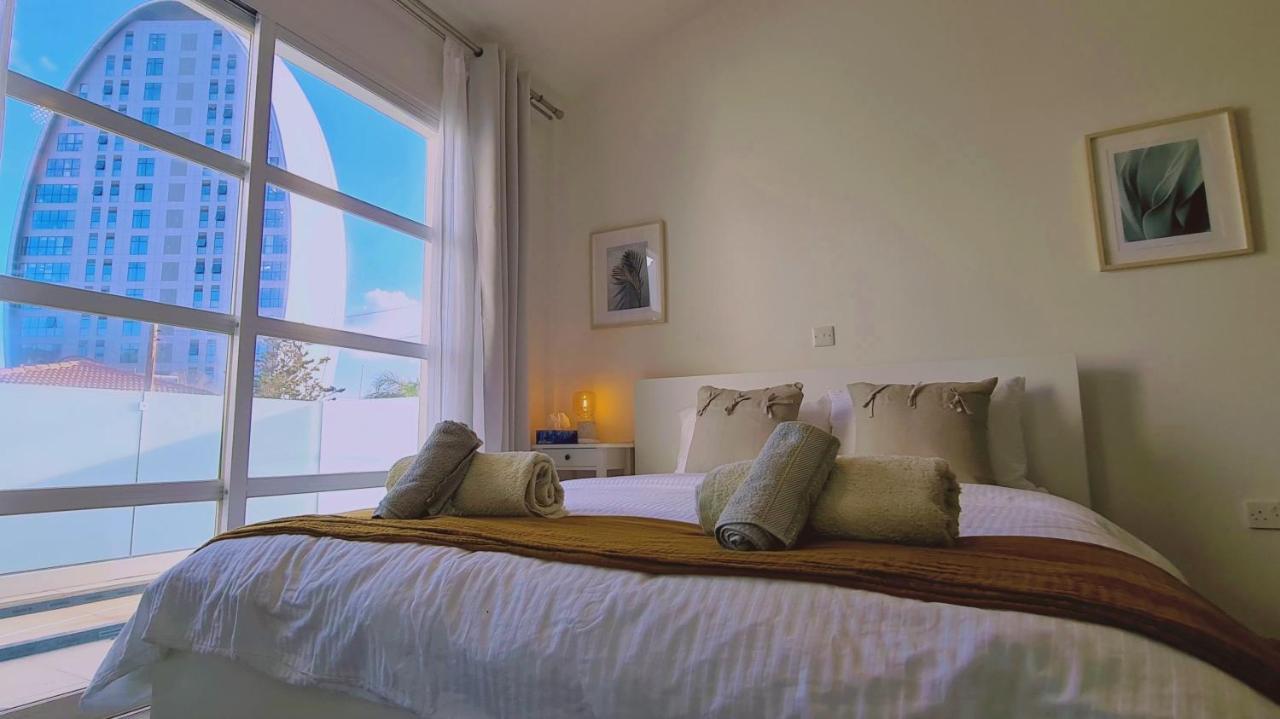 Stay Downtown Retreat リマソール エクステリア 写真