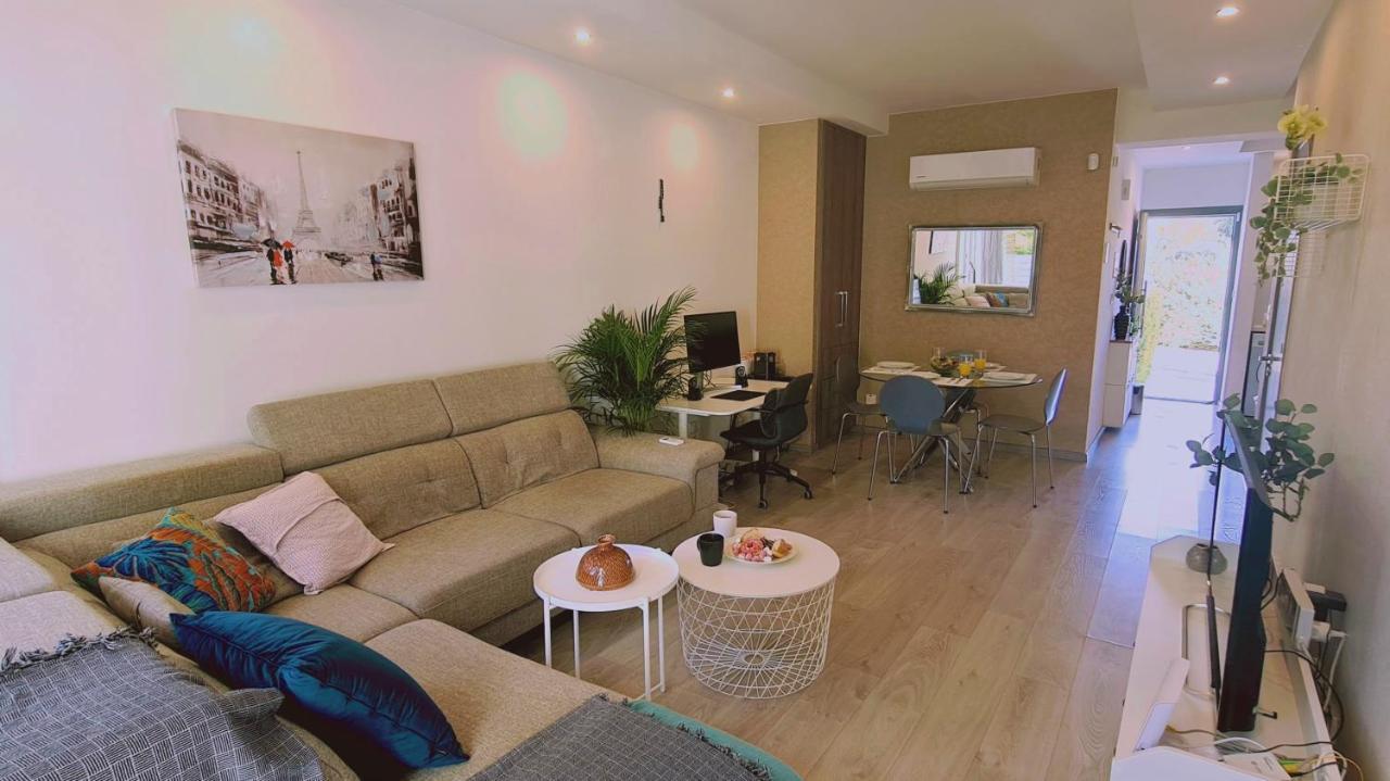 Stay Downtown Retreat リマソール エクステリア 写真