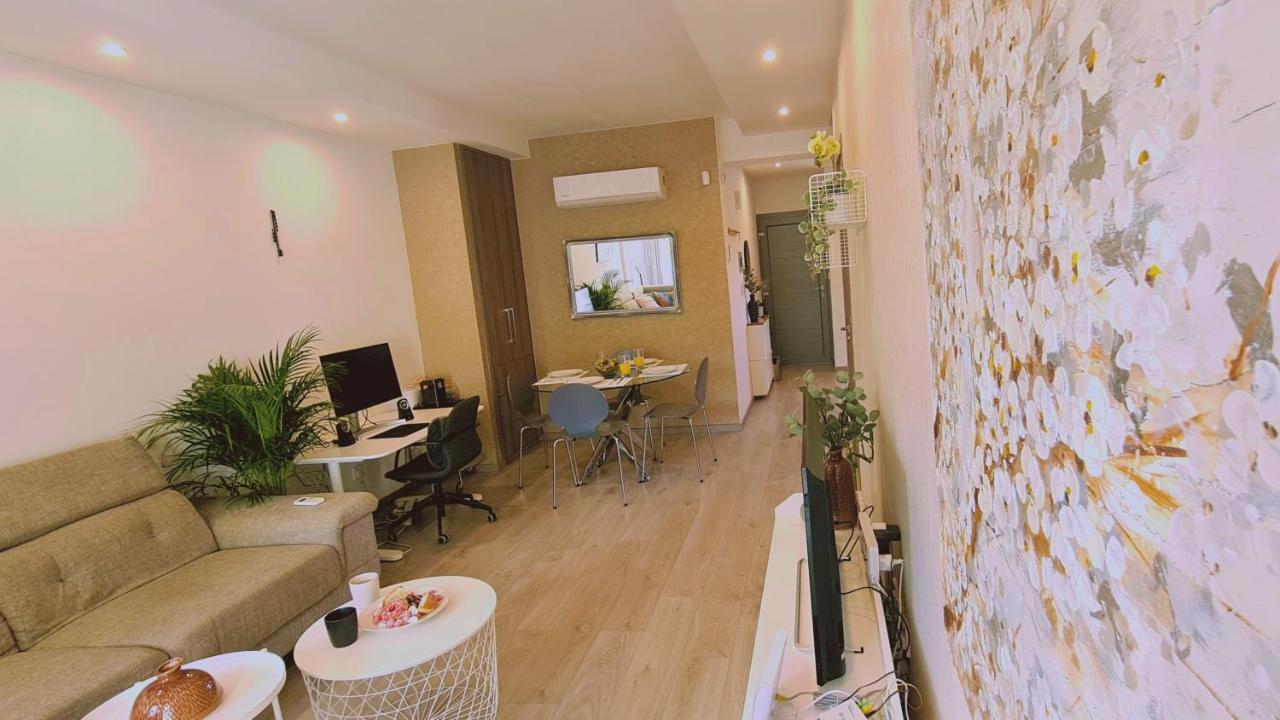 Stay Downtown Retreat リマソール エクステリア 写真