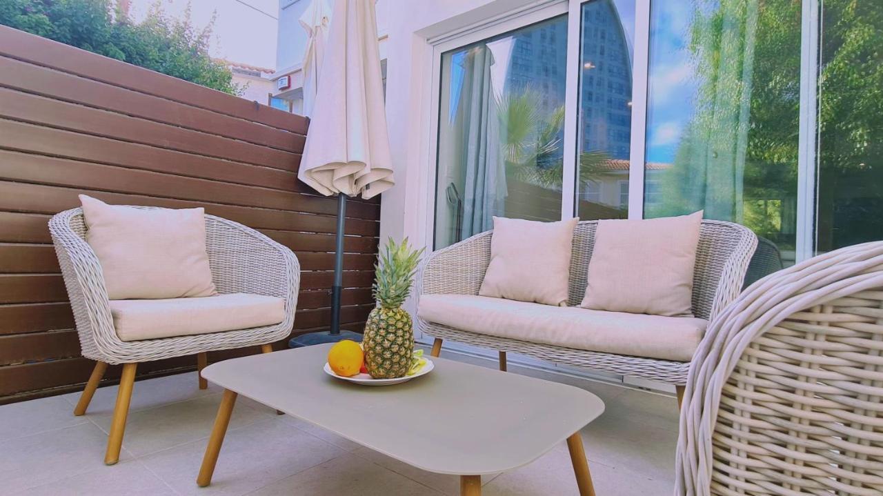 Stay Downtown Retreat リマソール エクステリア 写真