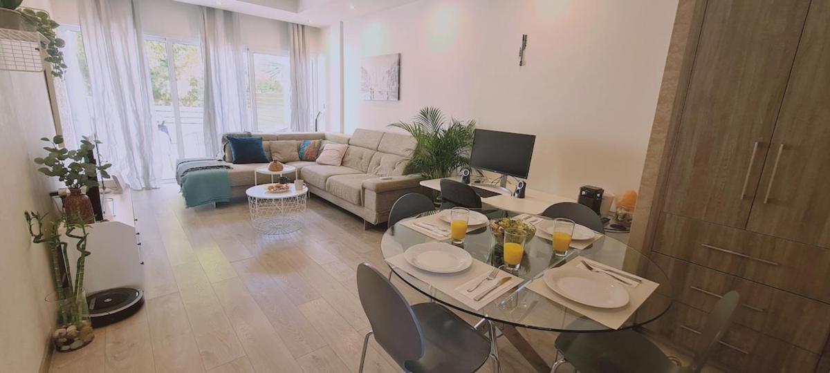 Stay Downtown Retreat リマソール エクステリア 写真