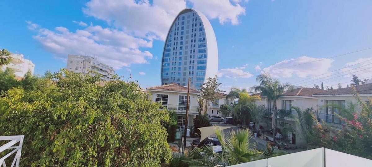 Stay Downtown Retreat リマソール エクステリア 写真